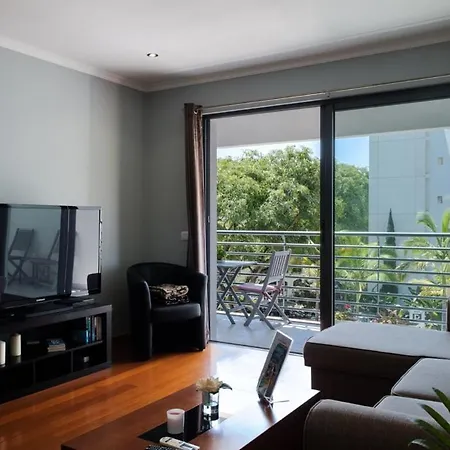 Guestready - A Sunny Delight In * Φουνκάλ