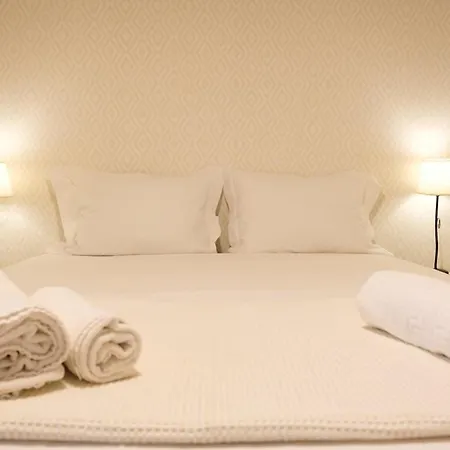 Guestready - A Sunny Delight In *