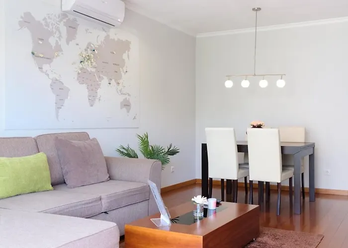 Guestready - A Sunny Delight In *